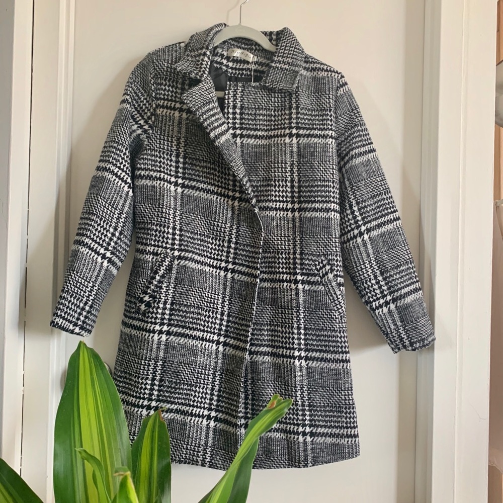 Plaid Snap-Front Collared Coat - Picture 4 of 8